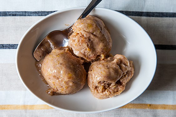 Peach pie ice cream