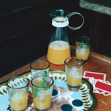 Peach Prosecco spritzers
