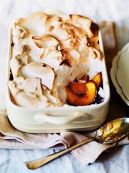 Peach queen of puddings