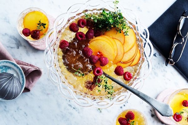Peach, raspberry, Earl Grey & gin punch bowl