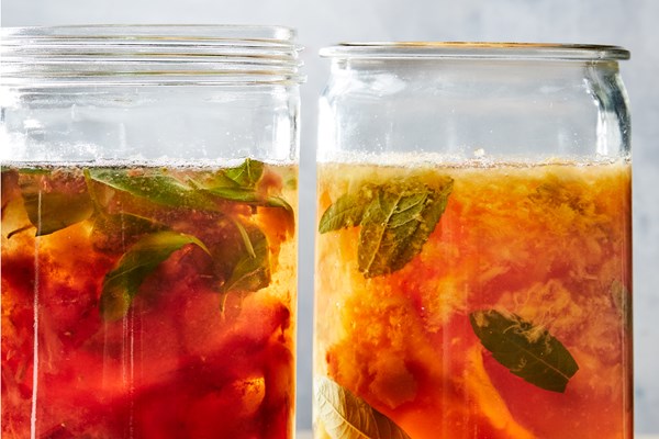Peach-rosé vinegar