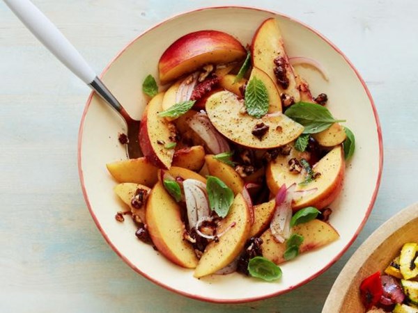 Peach salad