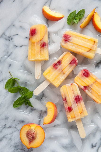Peach sangria popsicles 
