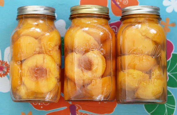 Peaches in vanilla bean syrup
