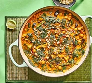 Peanut & coconut curry
