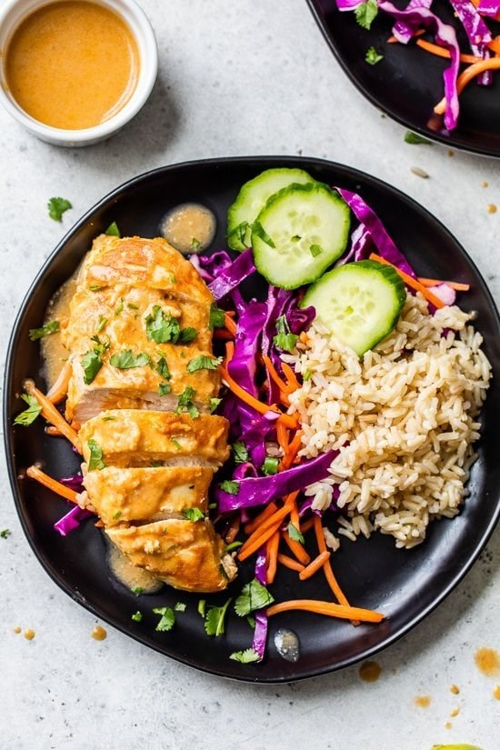 Peanut-braised chicken breasts