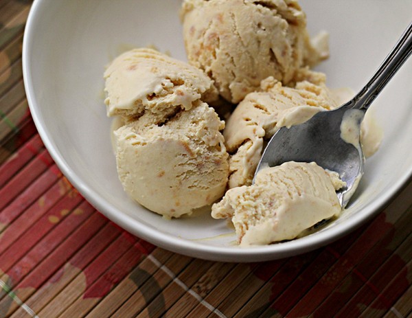Peanut butter and honey ice cream