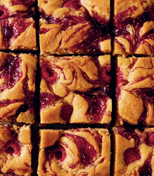 Peanut butter and jam cake with blackberries