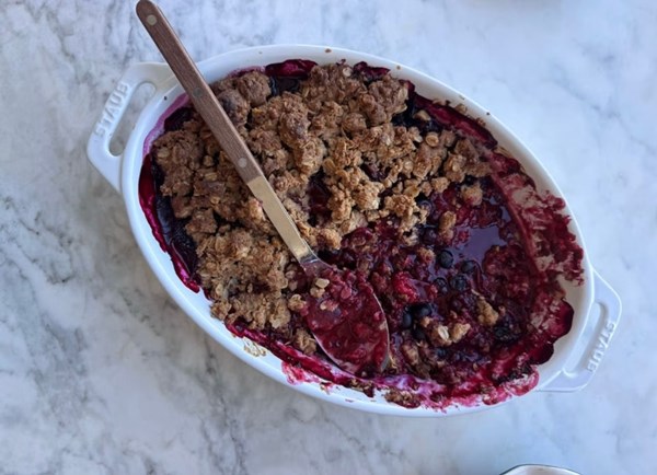 Peanut butter and jelly crisp