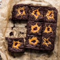 Peanut butter and raspberry jam brownies 
