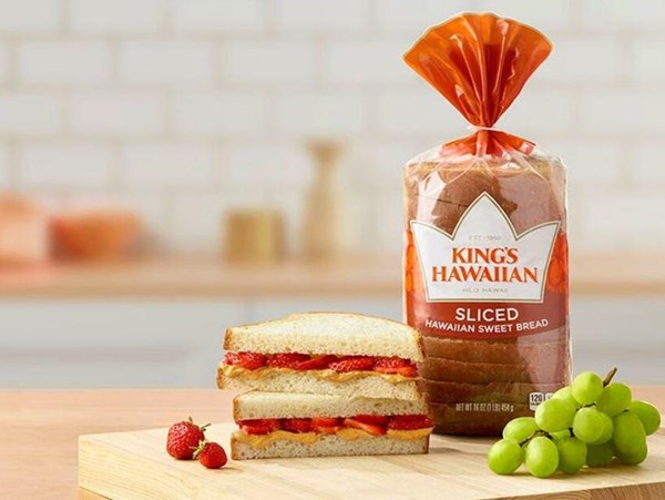 Peanut butter and strawberry sandwich 