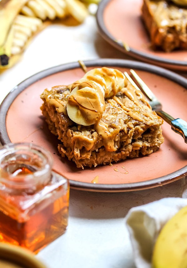 Peanut butter banana baked oatmeal