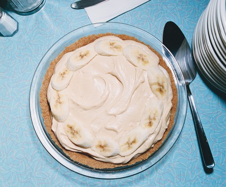Peanut butter banana cream pie