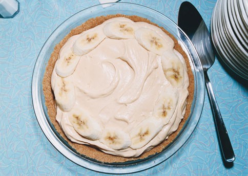 Peanut butter banana cream pie