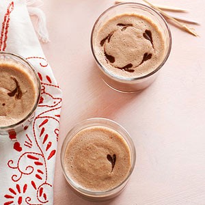 Peanut butter banana shakes