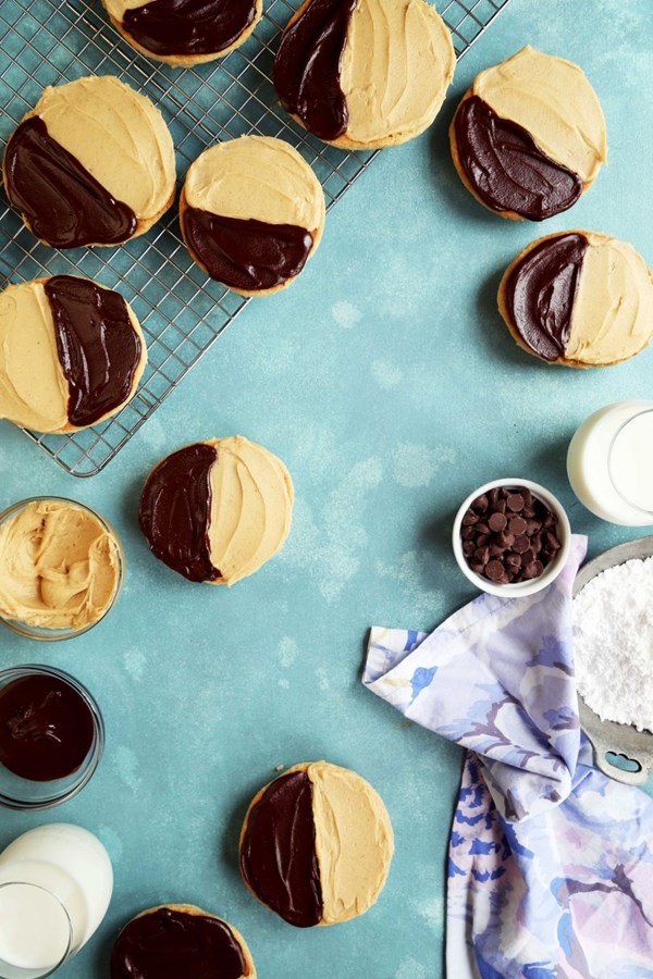 Peanut butter black and tan cookies