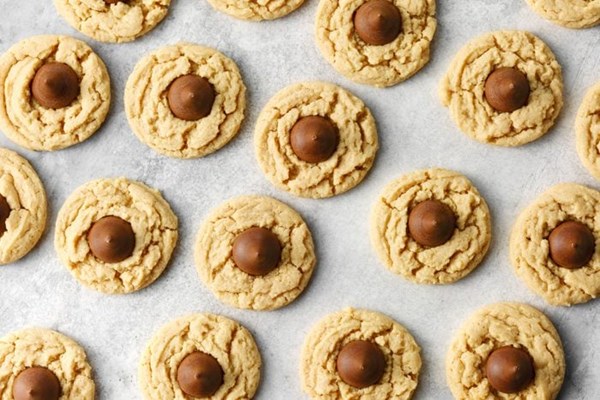 Peanut butter blossom cookies