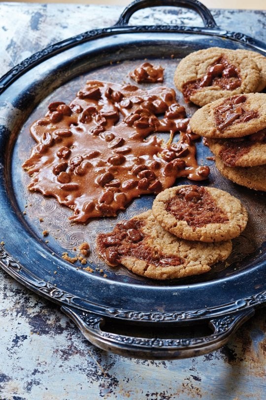 Peanut butter brittle cookies