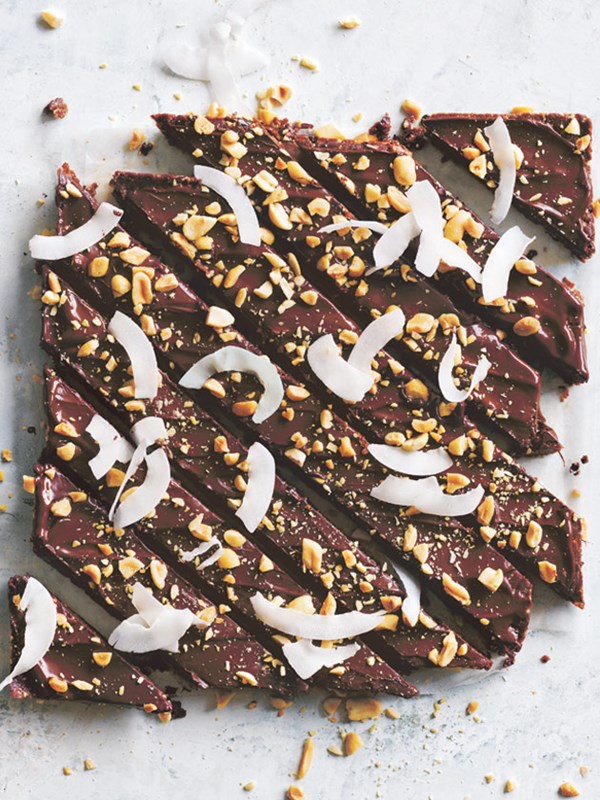 Peanut butter choc-coconut protein bars