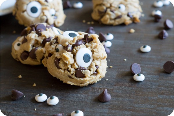 Peanut butter chocolate chip googly eyes cookies
