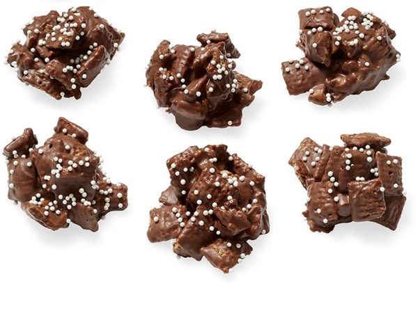 Peanut butter-chocolate clusters 