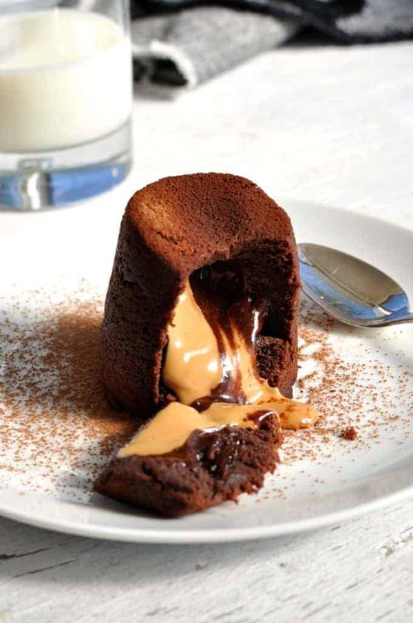 Peanut butter chocolate molten lava cake