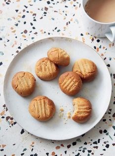 Peanut butter crumble cookies