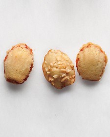 Peanut butter madeleines