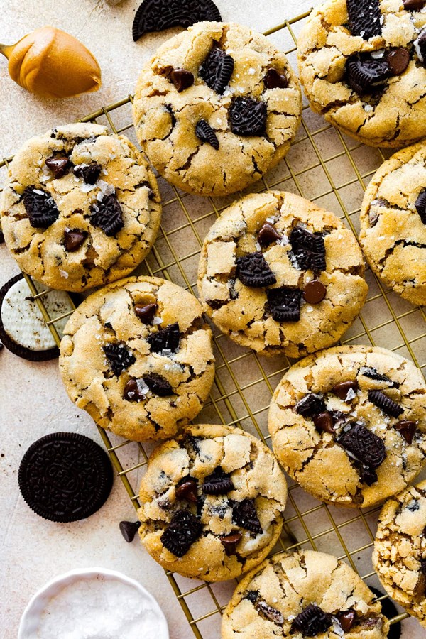 Peanut butter Oreo cookies