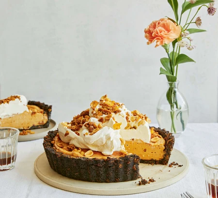Peanut butter pie with a cinnamon cereal crust