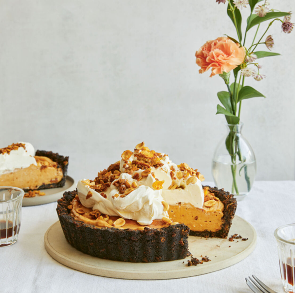 Peanut butter pie with a cinnamon cereal crust