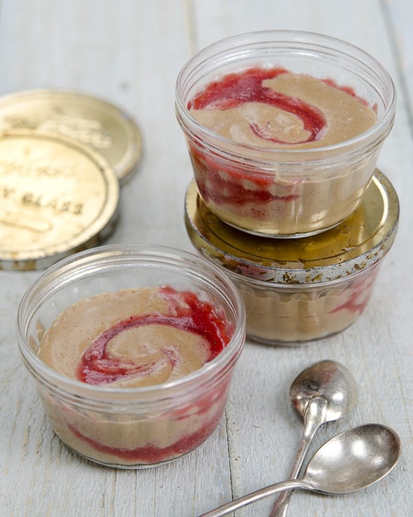 Peanut butter pudding with berrylicious swirl