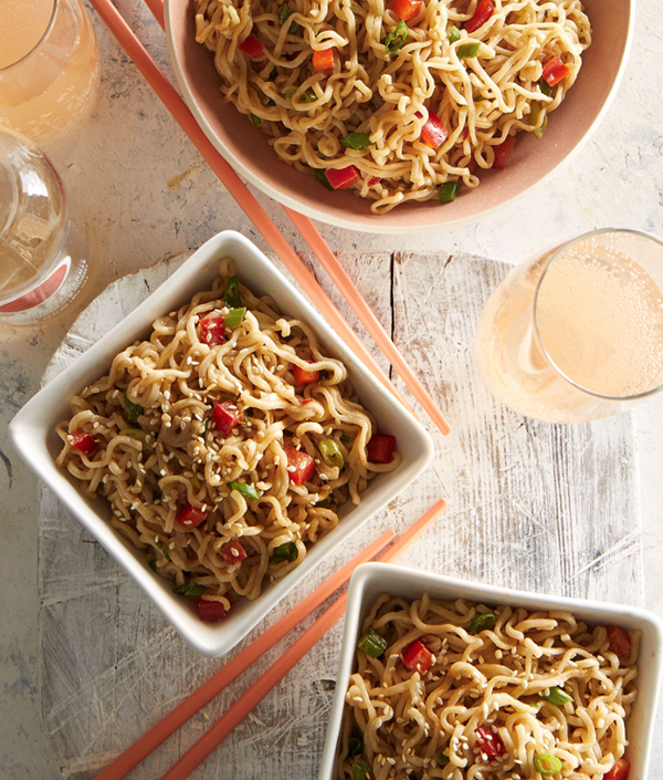 Peanut butter ramen noodles with red bell peppers & scallions