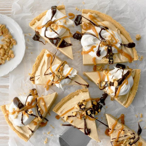Peanut butter silk pie