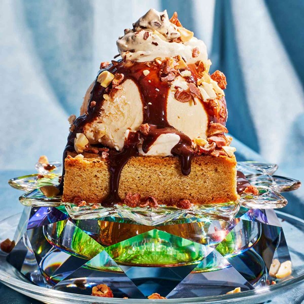 Peanut butter stracciatella whipped cream