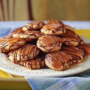 Peanut butter-toffee turtle cookies