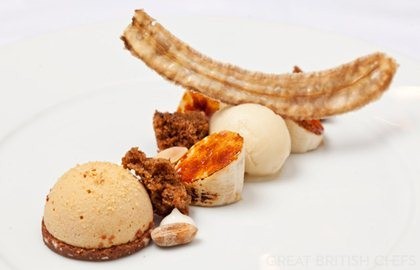 Peanut, caramelised banana, sorbet and banana cake
