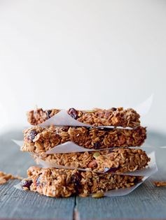 Peanut chocolate granola bars