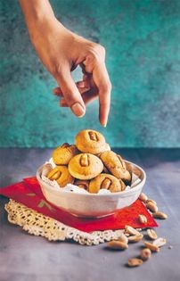 Peanut meltaway cookies