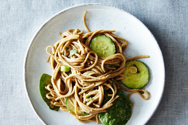 Peanut soba noodle salad