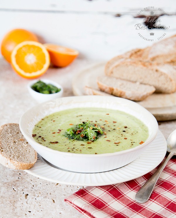 Peapod & orange soup with pesto