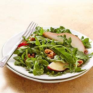 Pear & arugula salad with candied walnuts