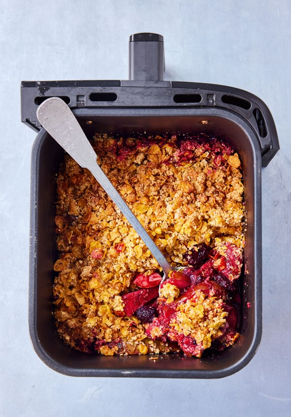 Pear & blackberry crumble