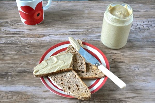 Pear almond butter