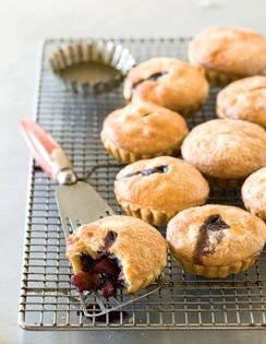 Pear and blueberry pies