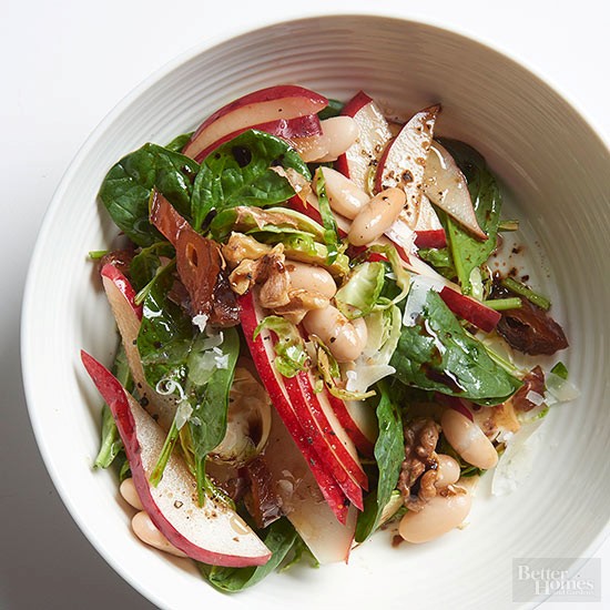 Pear and Brussels sprouts salad