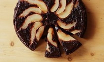Pear and chocolate upside-down cake