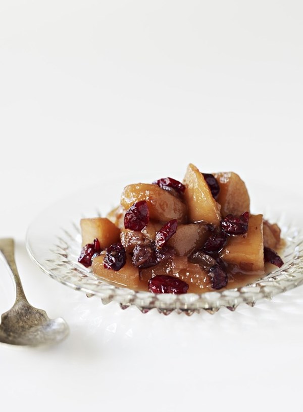 Pear and cranberry chutney