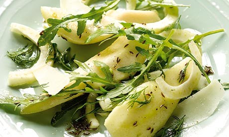 Pear and fennel salad