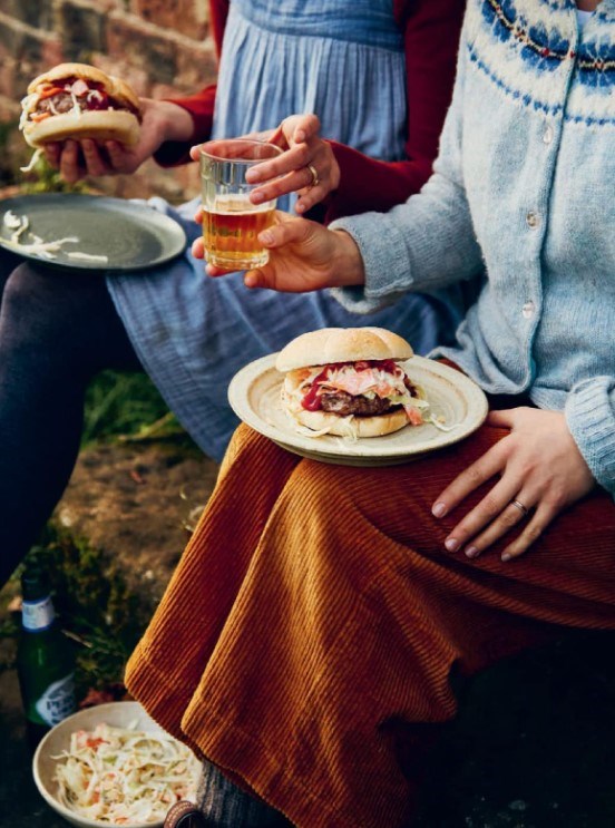 Pear and ginger beef burgers with pear slaw